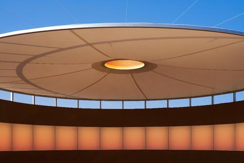 歐普照明攜手候鳥300，共點藝術(shù)之光